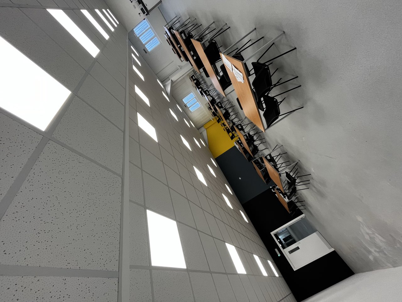Commercial lighting fit-out, London